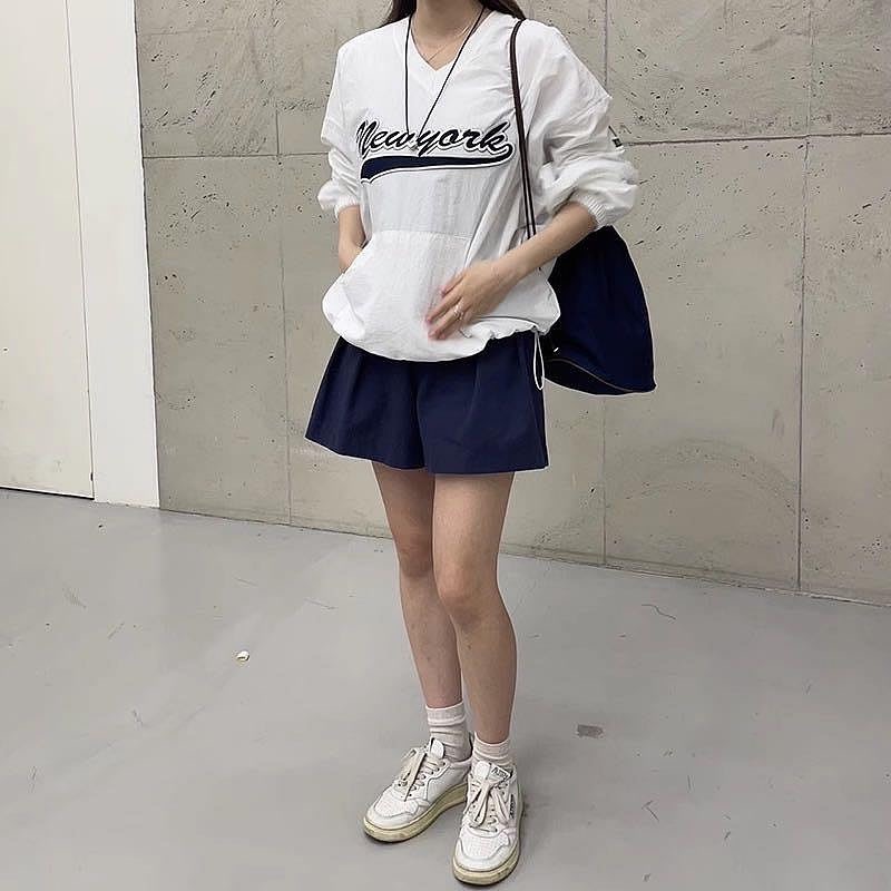 韓國URAT復古V領套頭運動上衣 學院風衛衣 V領長袖棒球T 衝鋒衣衛衣 長袖T 大學T 寬松舒服好穿 足球賽車風格 私-細節圖7