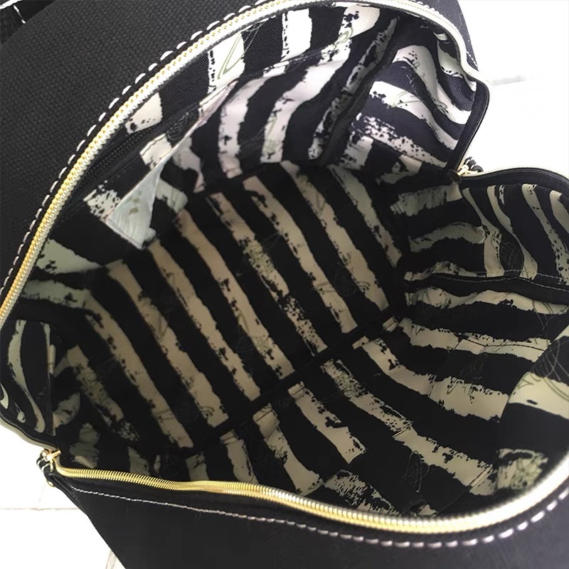 Vivienne Westwood 土星 後背包 雙肩包 帆布車縫線大容量 又潮又Q 好實用❤️男女同款 時尚休閒-細節圖8