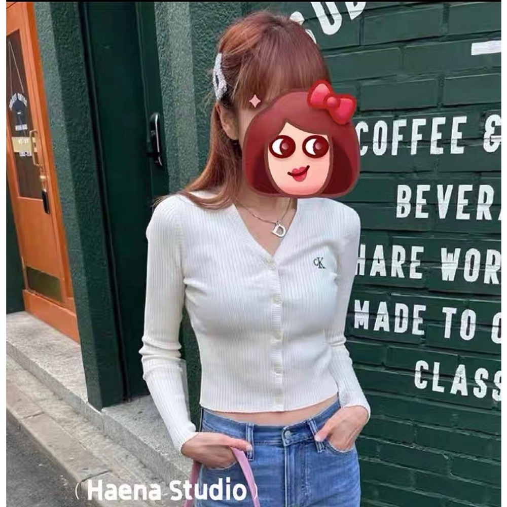 blackpink Jennie CK針織衫 白色刺繡修身針織小外套 上衣 開襟衫 基礎款百搭 永不退流行的不敗單品-細節圖4