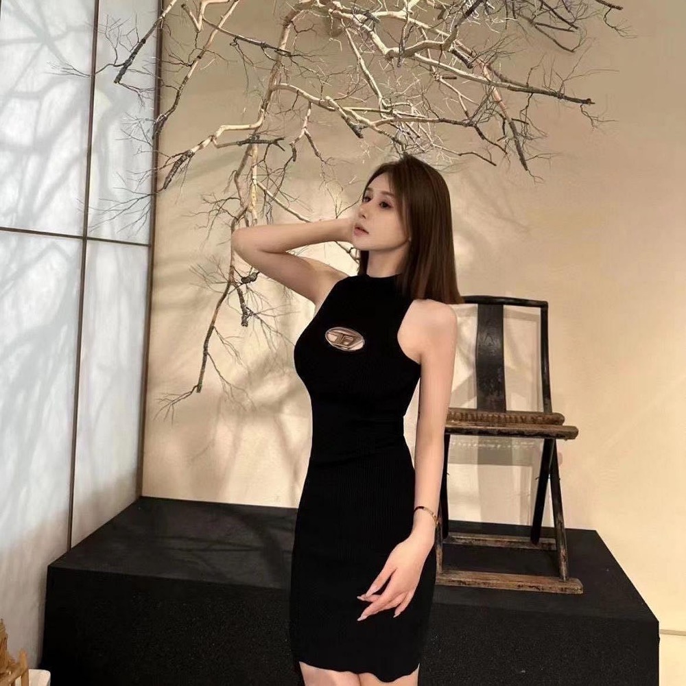 Jisoo系列DIESEL 洋裝 連身裙 連衣裙 法式修身顯瘦 裙子新款性感小小鏤空 舒服好穿剛剛好的性感❤️-細節圖8