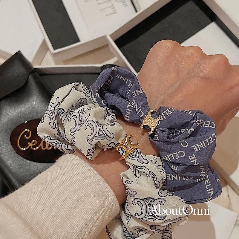 VIP漂亮禮❤️Lisa款 Celine 凱旋門大腸圈 圈 髮夾 髮飾 高級感頭飾 相當實用又美！母親節 情人節 交換禮物-細節圖2