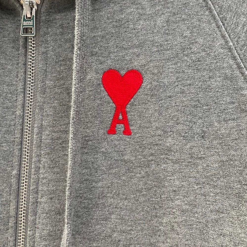 AMI 新款拉鍊連帽外套 大學T 衛衣 舒服寬鬆時尚休閒 超級實穿！顯瘦百搭！中號愛心 拉鍊衛衣 開衫外套 黑白灰私留-細節圖9
