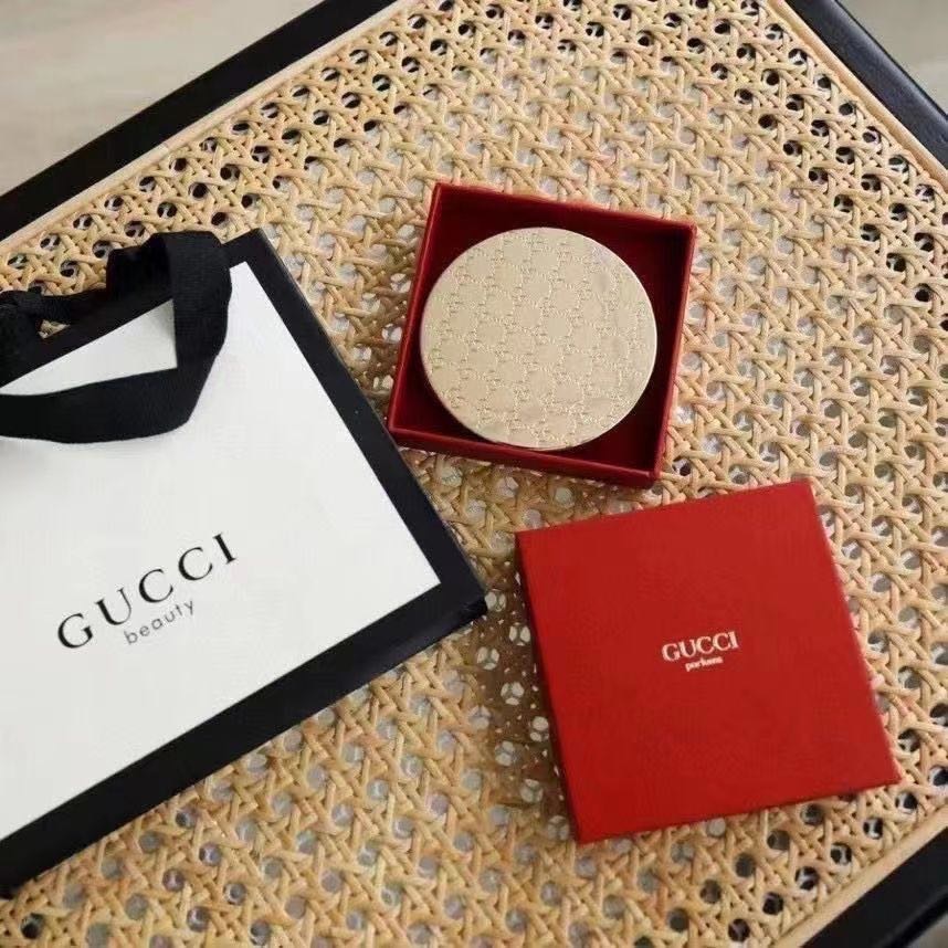 Gucci贈禮 雙面化妝鏡 鏡子 金色高顏值折疊圓鏡 便攜式小鏡子 母親節 情人節 交換禮物 聖誕禮物 生日禮物 送禮自-細節圖4
