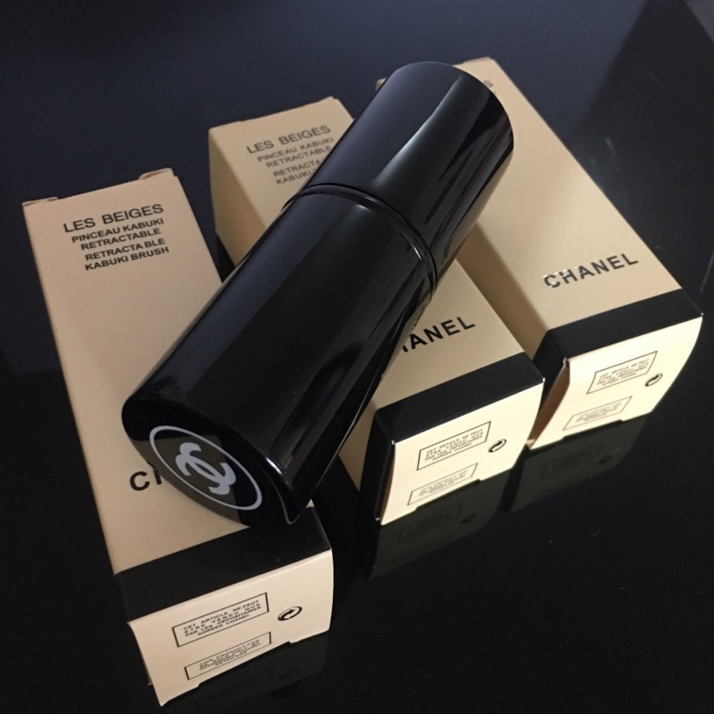 香奈兒 Chanel 蘑菇頭便攜式伸縮腮紅刷蜜粉刷散粉刷帶蓋軟毛點彩化妝刷 蓬松 刷具好用且顏值高❤️-細節圖4