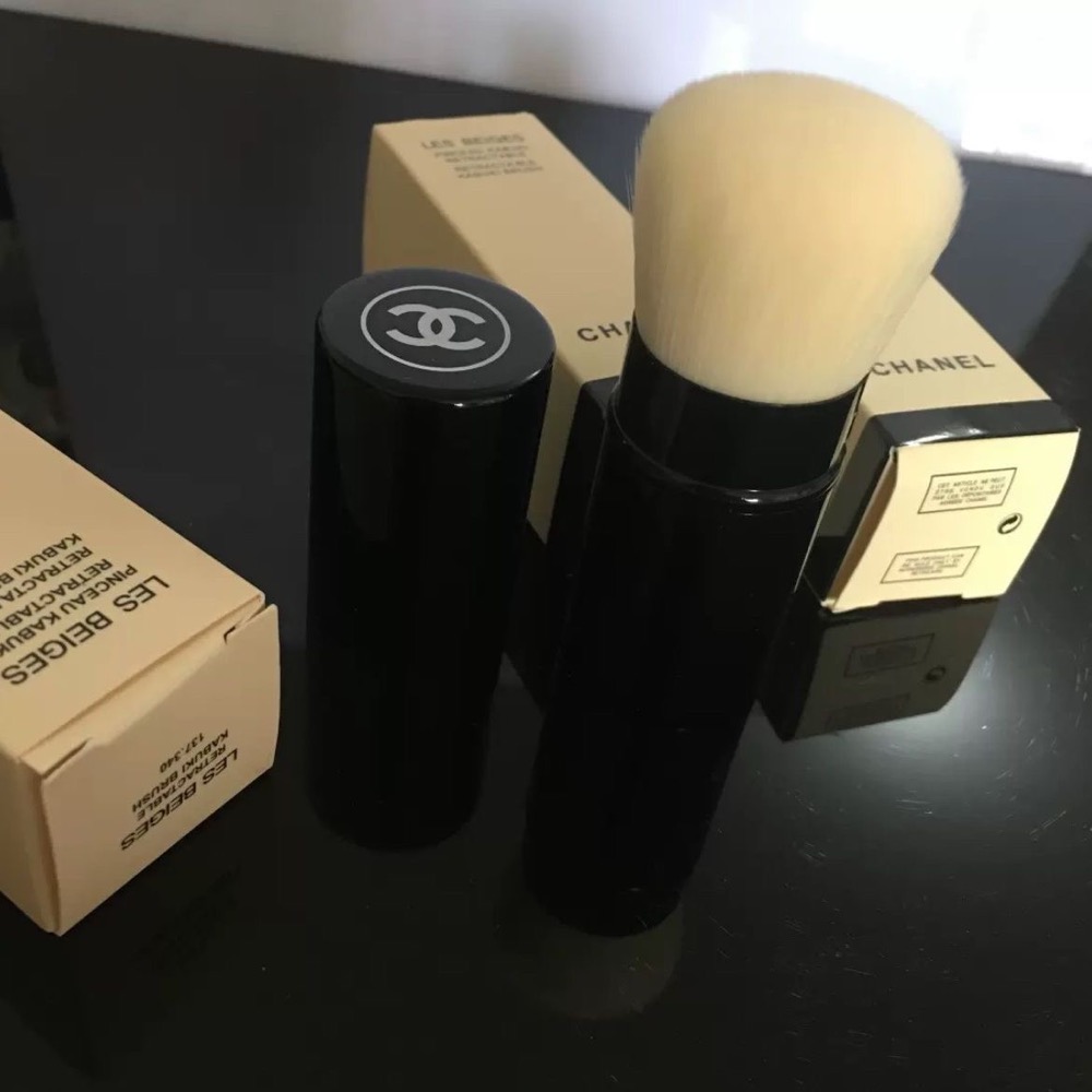 香奈兒 Chanel 蘑菇頭便攜式伸縮腮紅刷蜜粉刷散粉刷帶蓋軟毛點彩化妝刷 蓬松 刷具好用且顏值高❤️-細節圖6
