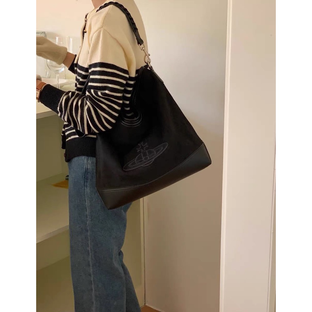 Sale❤️Vivienne Westwood 肩背包 hobo包 經典土星麂皮休闲流浪包 牛皮大容量 托特包 手提包👜-細節圖4