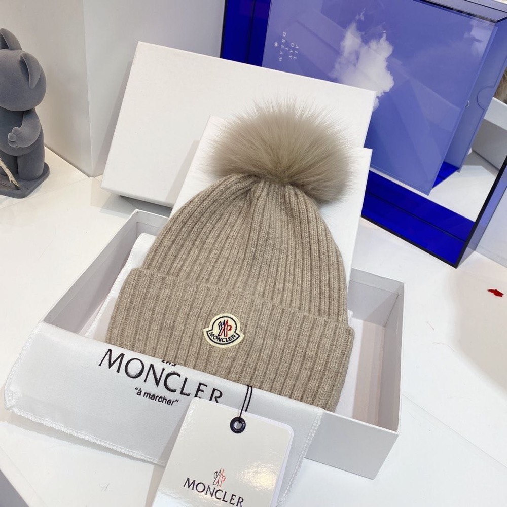 Moncler 口愛羊毛 毛球 毛帽 針織帽 冷帽 毛線帽 貝蕾 寬緣所以超級顯小臉！送禮自用兩相宜❤️-細節圖3