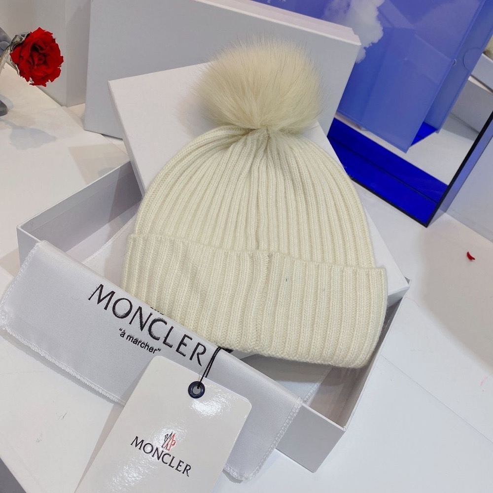 Moncler 口愛羊毛 毛球 毛帽 針織帽 冷帽 毛線帽 貝蕾 寬緣所以超級顯小臉！送禮自用兩相宜❤️-細節圖6