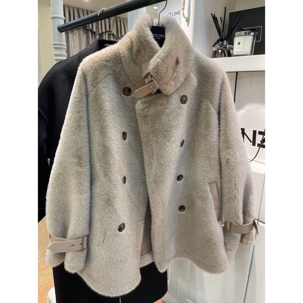 最好看的皮毛一體外套🧥水貂絨羊羔毛毛絨環保皮草大衣，高級駝色，非常有質感 極度舒適，完全不會有壓迫感，你們拿到手自己-細節圖5