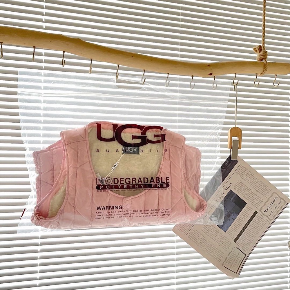 UGG夾羊毛背心 暖🔥冬天這個馬甲 必須拿！保暖程度相當於1件羽絨了！品質好車工一流，值得入手的單品！  下標留身高體重-細節圖4