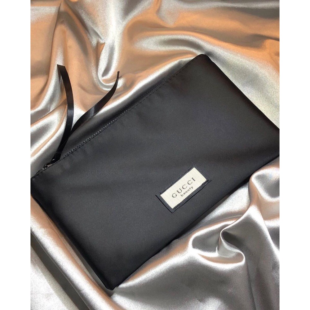 Gucci 化妝品VIP漂亮禮 美妝櫃台禮品黑色隨身化妝包 小手包 手拿包 收納袋 母親節 父親節 情人節 送禮自用兩相-細節圖2