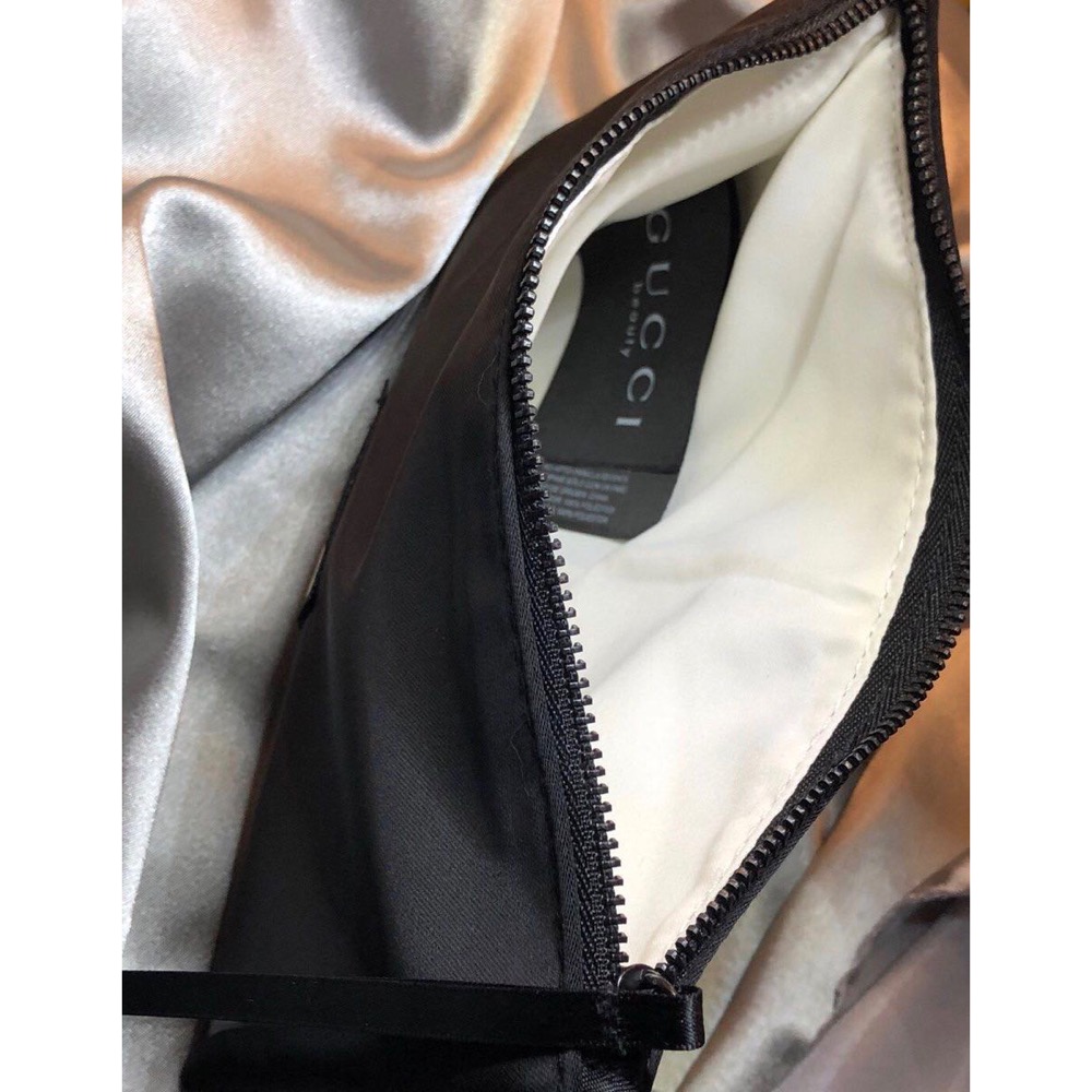 Gucci 化妝品VIP漂亮禮 美妝櫃台禮品黑色隨身化妝包 小手包 手拿包 收納袋 母親節 父親節 情人節 送禮自用兩相-細節圖3