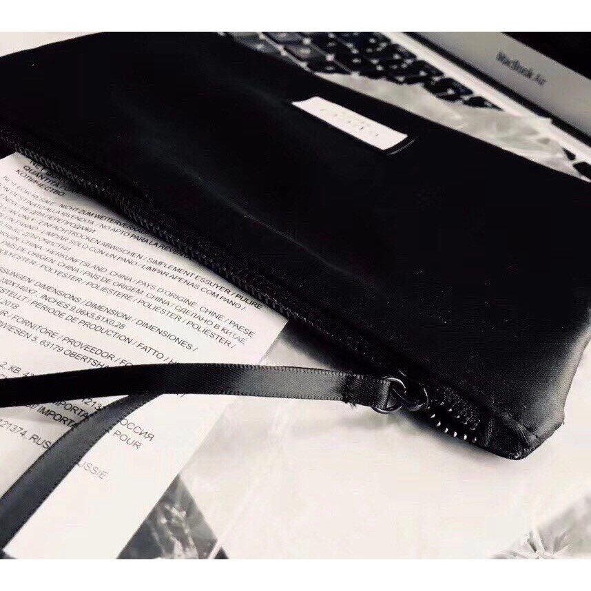 Gucci 化妝品VIP漂亮禮 美妝櫃台禮品黑色隨身化妝包 小手包 手拿包 收納袋 母親節 父親節 情人節 送禮自用兩相-細節圖4