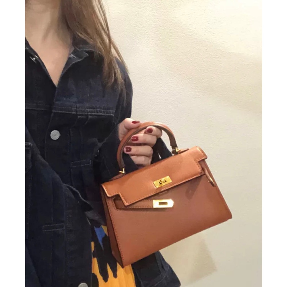 海岸村恰恰恰 細膩好品質好車工💕申敏兒同款包 肩背包 斜背包 女包網紅 迷林超Q 凱莉包 百搭便利裝❤️-細節圖3