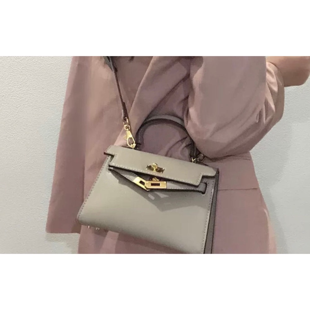 海岸村恰恰恰 細膩好品質好車工💕申敏兒同款包 肩背包 斜背包 女包網紅 迷林超Q 凱莉包 百搭便利裝❤️-細節圖4