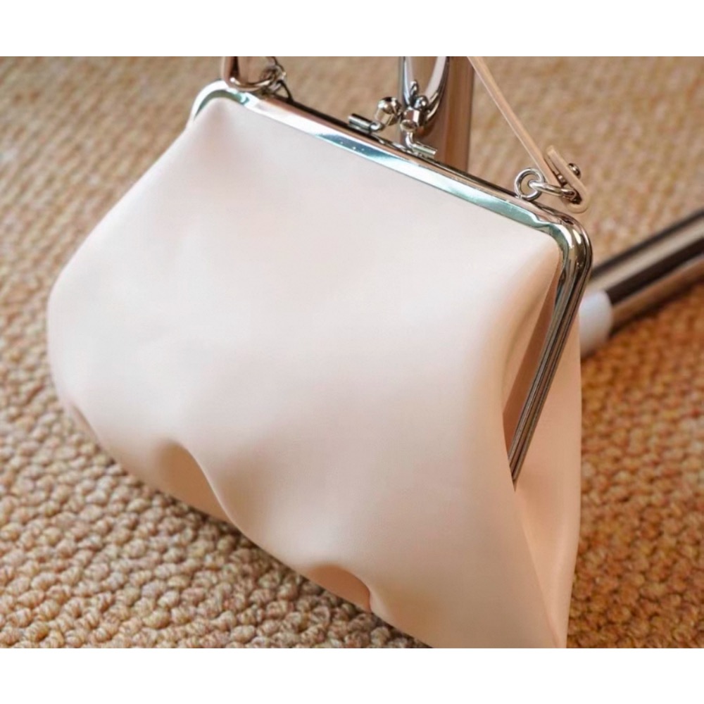 日本Vivienne Westwood 西太后 經典水餃包 龐克奶奶 土星口金包 餃子包 肩背包 斜背包 手提包 鏈條包-細節圖8