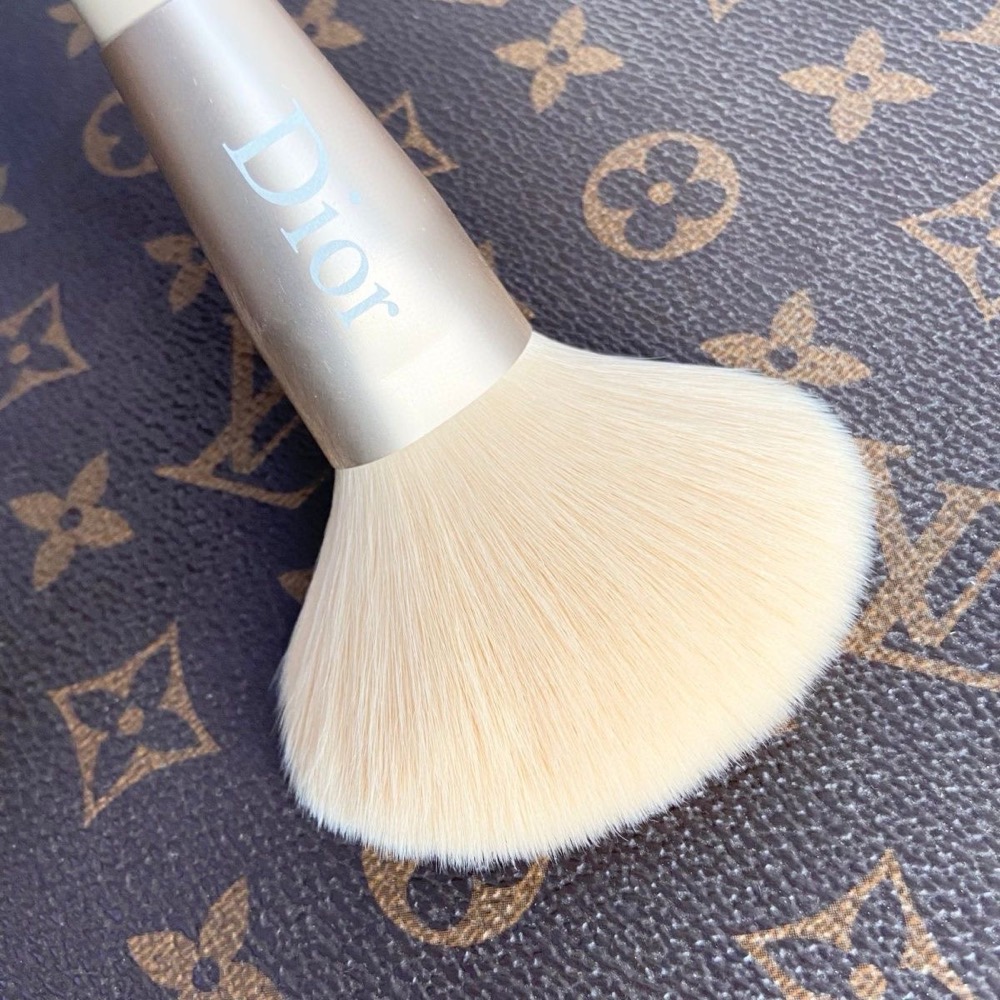 Dior CD 化妝12套裝莫蘭迪眼影全套柔軟粉刷腮紅散粉玉米動物一整套刷子 甜心粉光腮紅刷及眼影刷 漂亮粉色細桿刷 刷-細節圖9