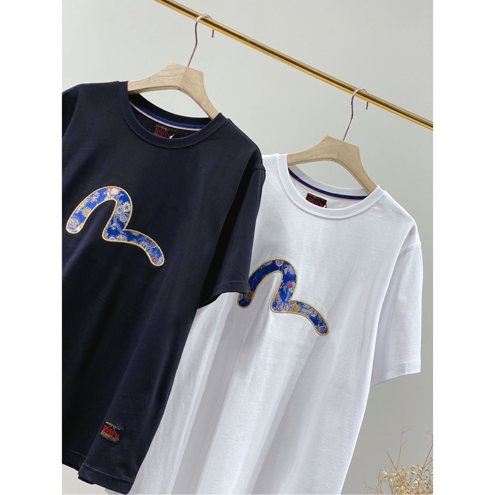 日本🇯🇵 EVISU福神 ，經驗小海鷗刺繡貼布T恤，剪裁合身，胸前的海鷗刺繡標誌，填充的是國風圖案，傳統的定制標籤，背後的-細節圖5