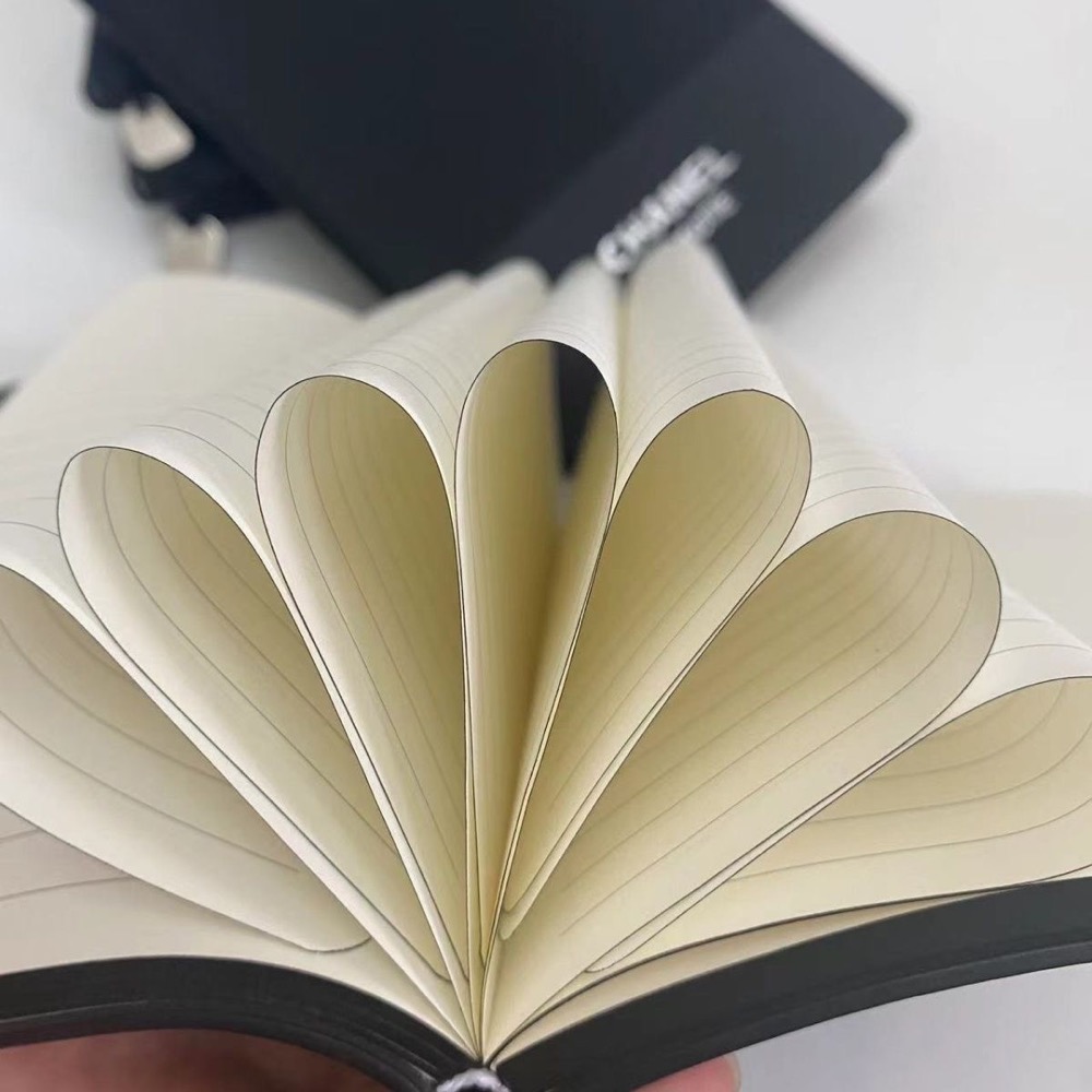 Chanel 香奈兒VIP積分贈品禮 筆記本 日記本 記事本 男女通用 輕奢氣質好氣質  送禮自用兩相宜✨-細節圖4