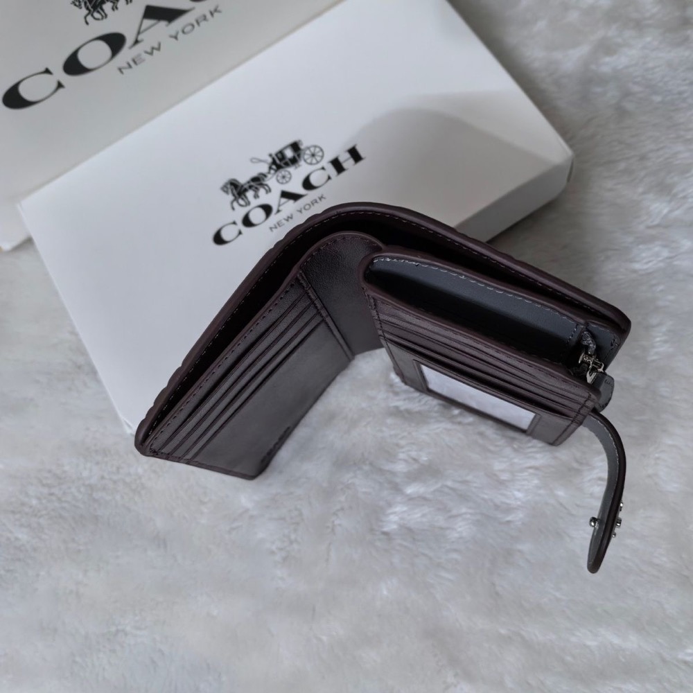 Coach皮夾 短夾 中夾 氣質奶灰 徽標壓經典老花 中款錢包 卡其色卡夾 卡包 拉鏈零錢包， 多卡位 氣質實用🌿-細節圖5