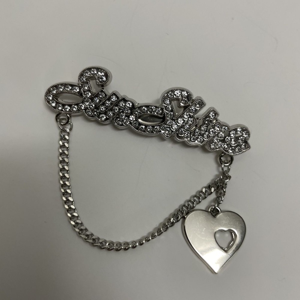 Chanel 香奈兒 漂亮愛心胸針別針  VIP積分贈品禮 精緻胸針徽章 禮盒 服裝配飾 百搭好氣質 簡單高級 🌿-細節圖2