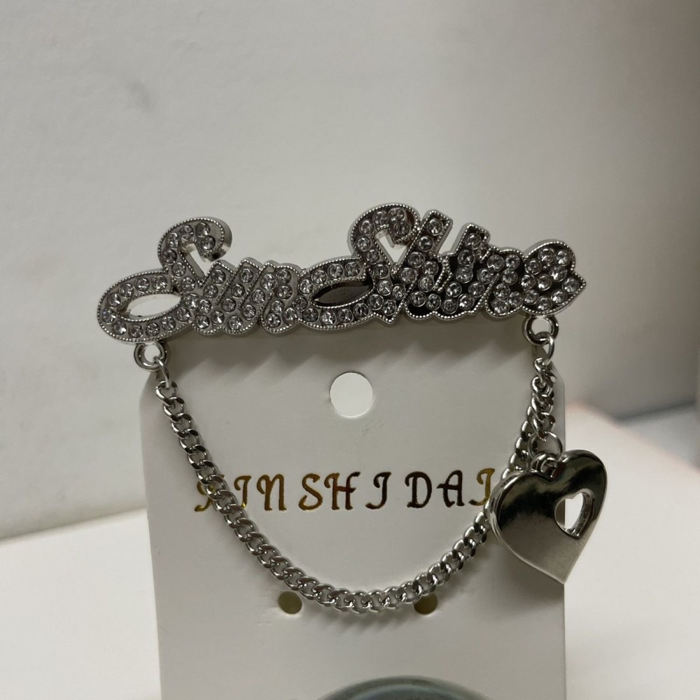 Chanel 香奈兒 漂亮愛心胸針別針  VIP積分贈品禮 精緻胸針徽章 禮盒 服裝配飾 百搭好氣質 簡單高級 🌿-細節圖6