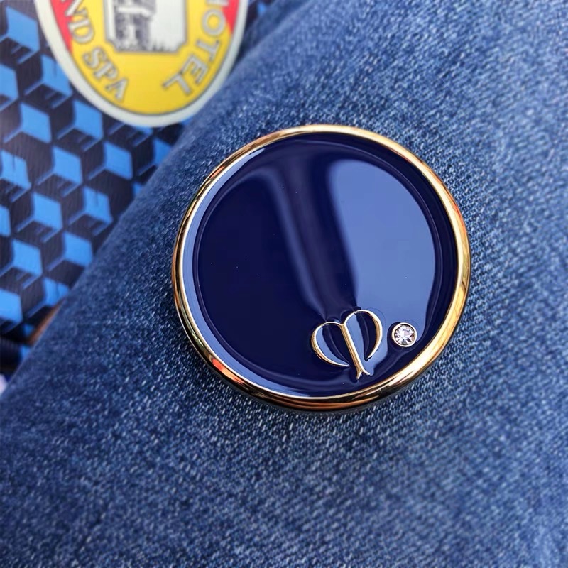 CPB 肌膚之鑰 隨身鏡 化妝品VIP漂亮禮❤️化妝鏡藏藍色鑲鑽補妝鏡翻蓋隨身迷你 折疊便攜鏡子-細節圖4