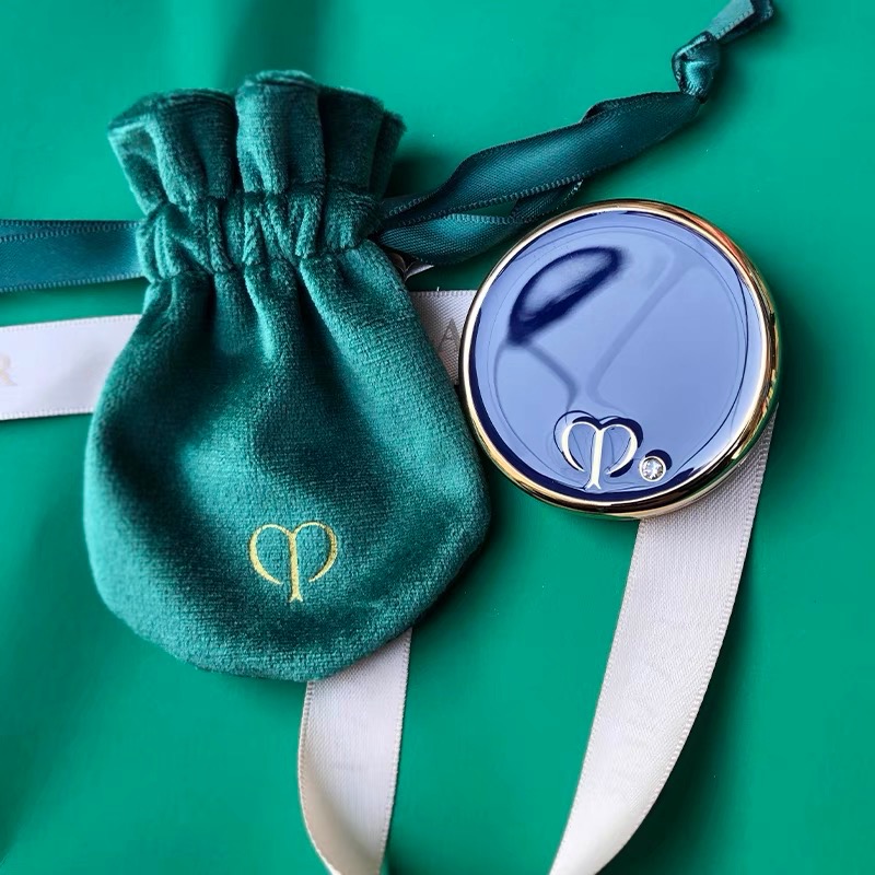 Gucci 隨身鏡 化妝品VIP漂亮禮❤️ 伴手禮贈品小鏡子銀色雙面放大化妝鏡折疊鏡伴手禮便攜 💕-細節圖7