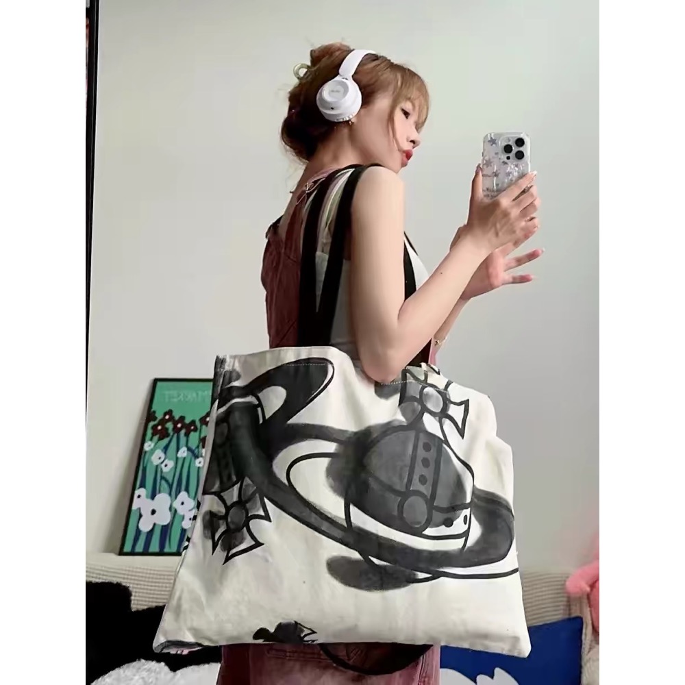 Vivienne Westwood 帆布包 帆布袋 大容量收納包 單肩 托特包 滿滿大大土星超可愛 別緻 方便實用 值得-細節圖3