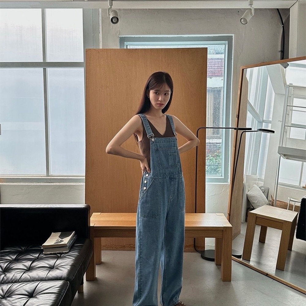 韓國精品 吊帶褲 版型優秀！少年感寬松連體牛仔背帶褲新款顯瘦減齡口袋直筒闊腿長褲 私留大推-細節圖2