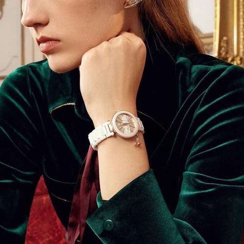 Vivienne Westwood 手錶 造型錶 陶瓷時尚白色 表土星吊墜英國品牌薇薇安 太美！