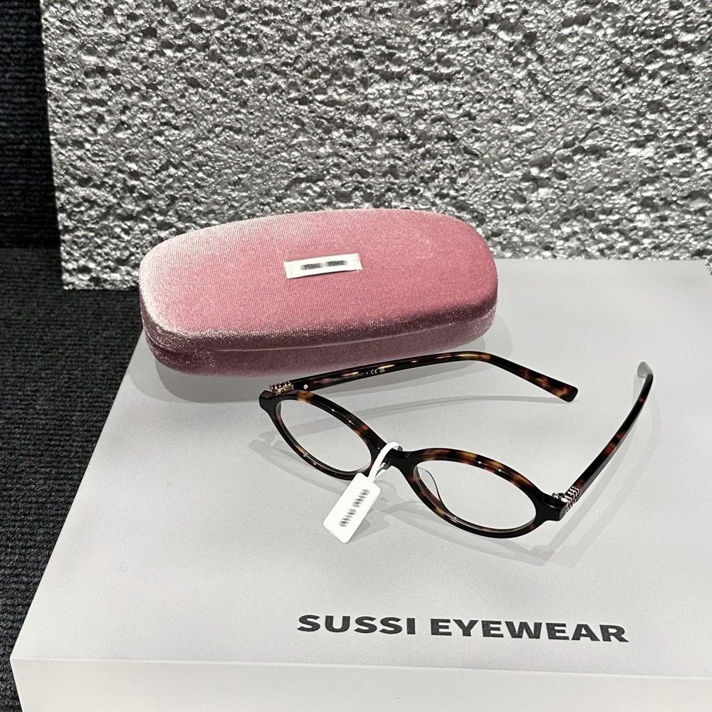 Miu Miu 書呆子眼镜框 玳瑁色复古张元英同款 椭圆萌 ins 潮 男女同款-細節圖4