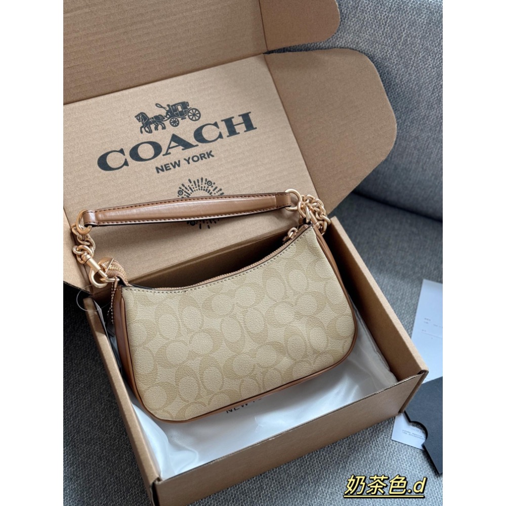 Coach蔻馳～手提包 小方包 腋下包 肩背包 斜背包 配有2條肩帶，很實用的的包型，可以腋下可以斜挎-細節圖5