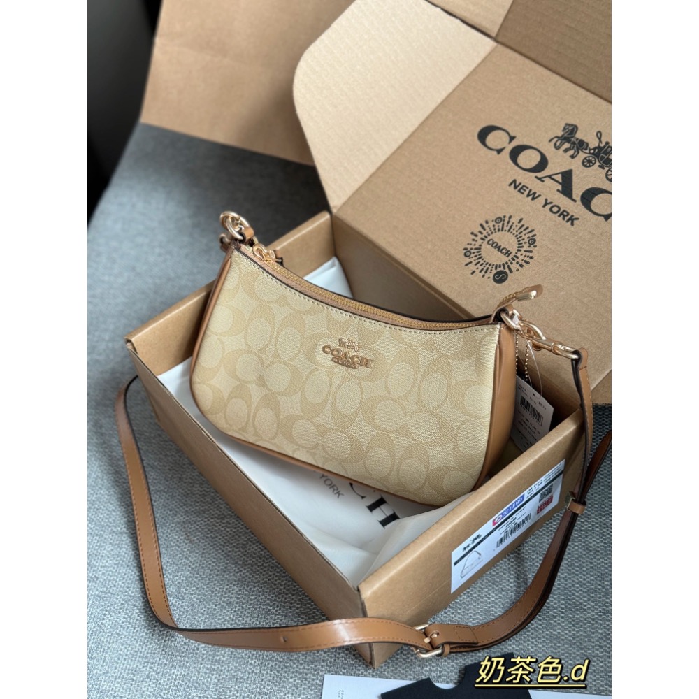 Coach蔻馳～手提包 小方包 腋下包 肩背包 斜背包 配有2條肩帶，很實用的的包型，可以腋下可以斜挎-細節圖8