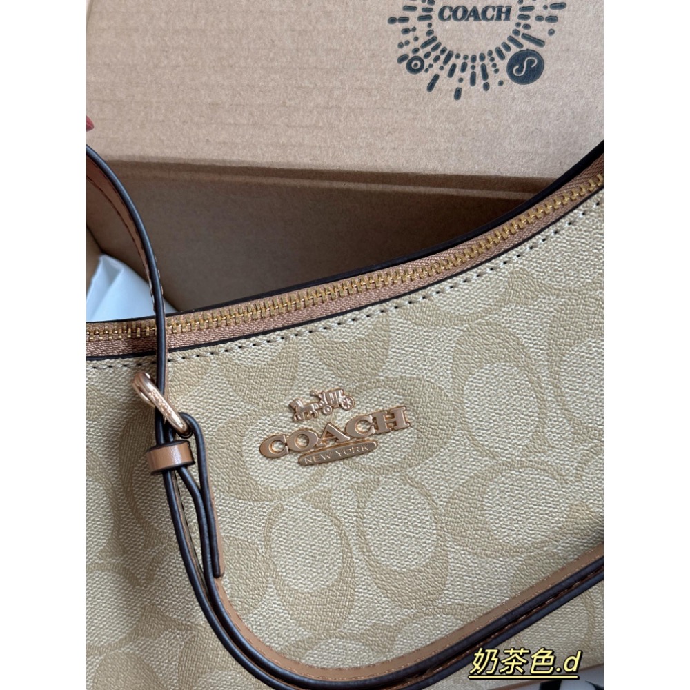 Coach蔻馳～手提包 小方包 腋下包 肩背包 斜背包 配有2條肩帶，很實用的的包型，可以腋下可以斜挎-細節圖9