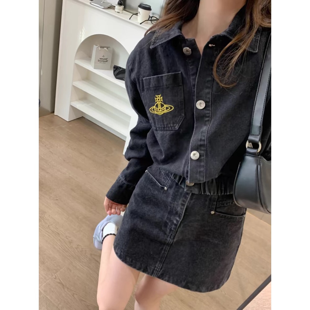 Vivienne Westwood 牛仔短裙 牛仔外套復古夾克 百搭短裙 經典土星刺繡短款外套 清爽有氣質 私留 推！-細節圖4