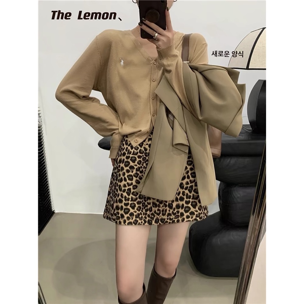 RL polo 針織外套 好氣質溫柔小外套，經典小馬刺繡，薄款修身V领上衣，百搭很推👍  ✔國際運送約十幾天，可以等待再-細節圖5