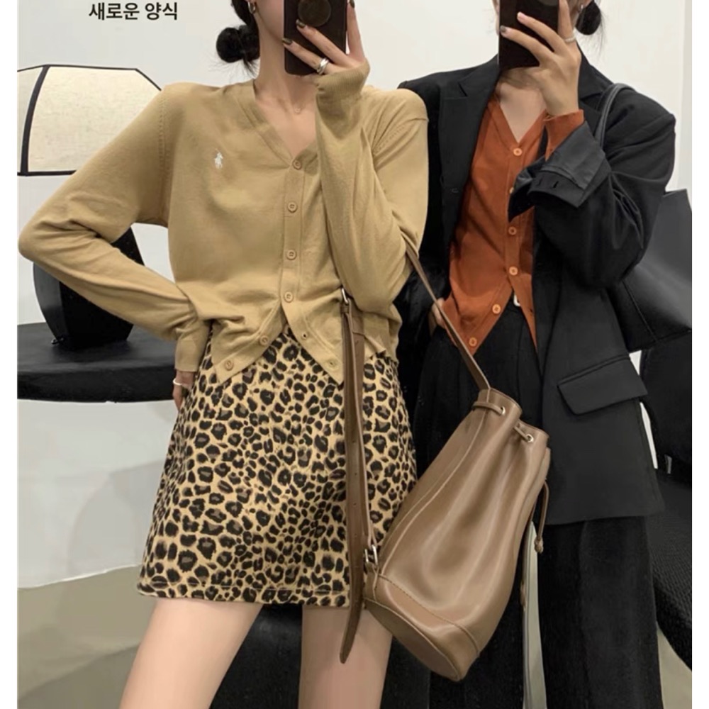 RL polo 針織外套 好氣質溫柔小外套，經典小馬刺繡，薄款修身V领上衣，百搭很推👍  ✔國際運送約十幾天，可以等待再-細節圖8