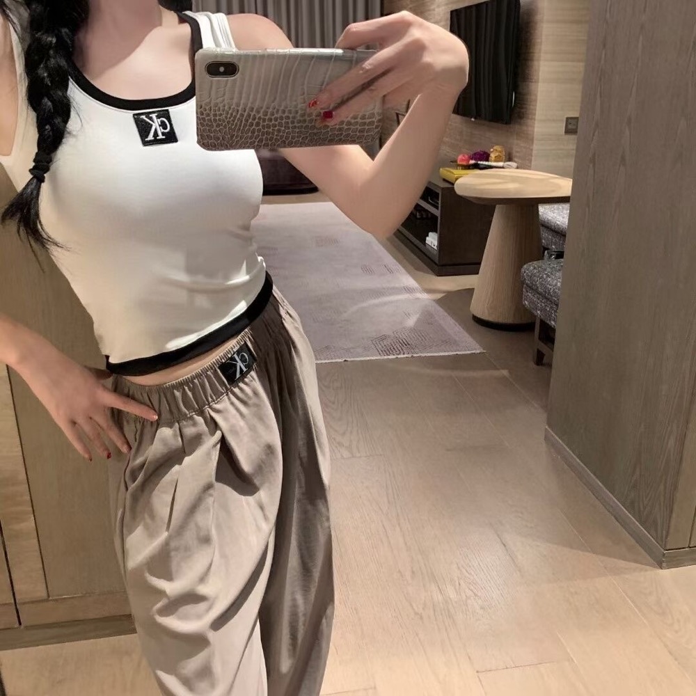 CK 套裝 背心 休閒褲 長褲 經典品牌刺繡  高級傭懶 附胸墊彈力背心 鬆緊腰貼標兩件套 氣質休閒套裝  一套各250-細節圖4