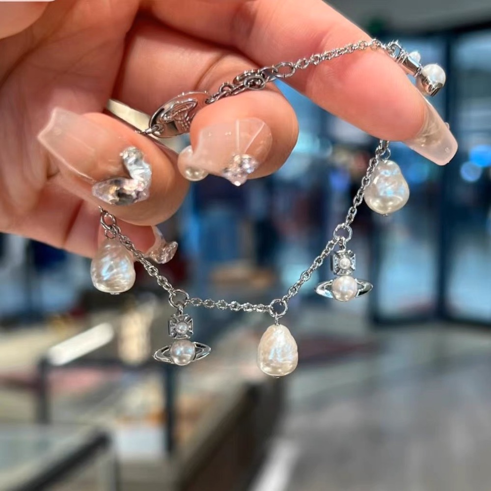 Vivienne Westwood 項鍊 耳環 手鍊 項鏈 手鍊 土星珍珠流蘇 金銀屬鏈條 朋克 kit 珍珠高級cho-細節圖8