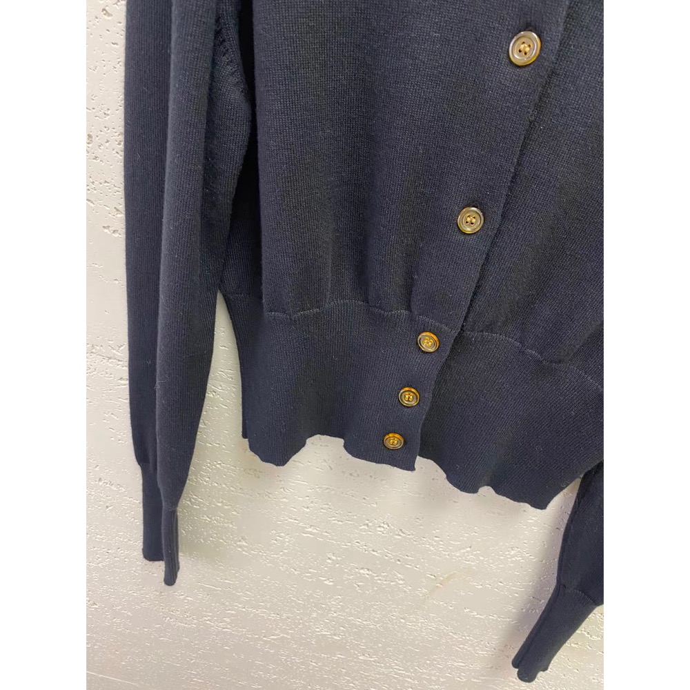 Vivienne Westwood 針織外套 小外套 土星刺繡短款甜美花邊領長袖針織衫開襟衫 英倫好氣質 三色  一個源-細節圖8