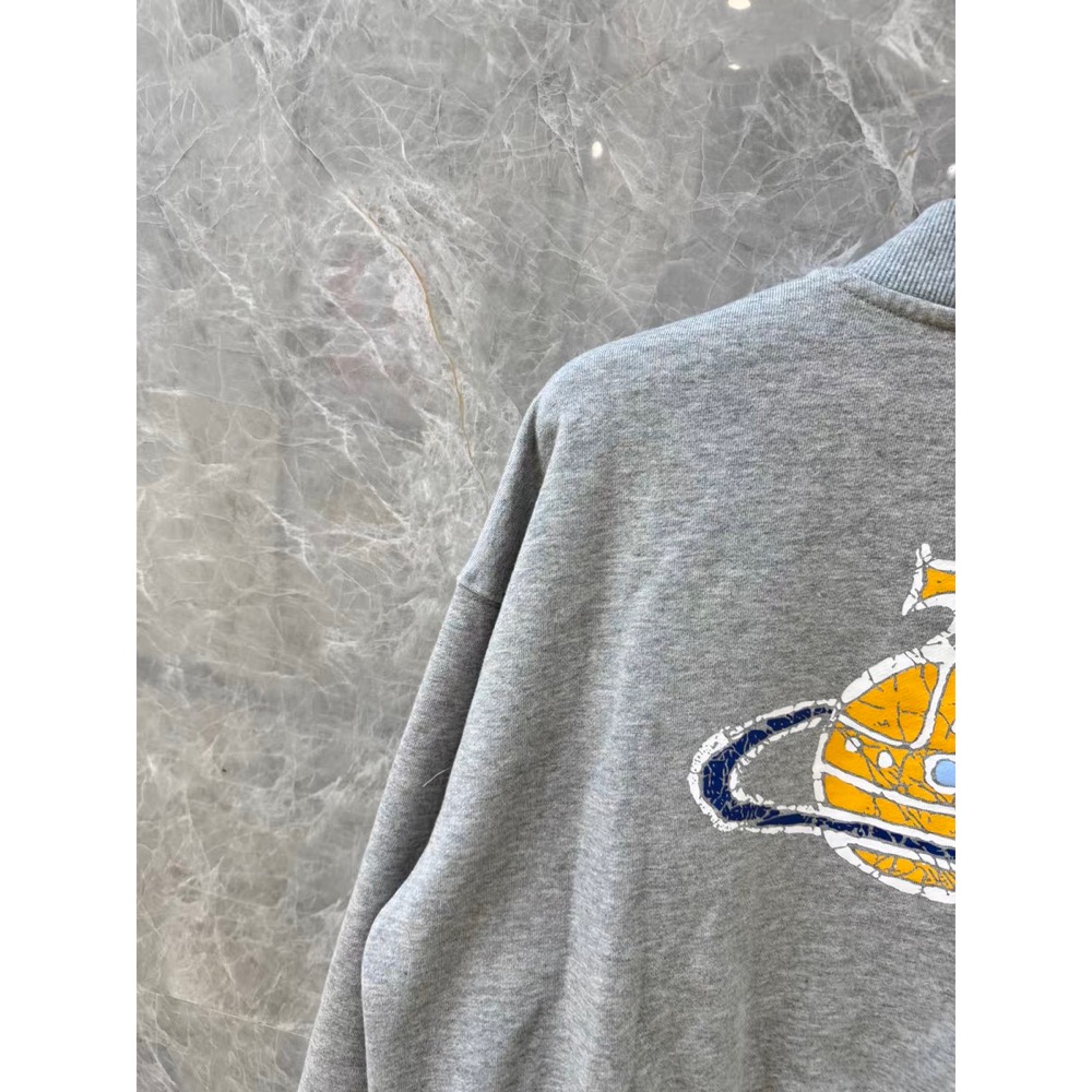 Vivienne Westwood 外套 棒球外套 夾克 上衣 美式復古~土星龜裂塗鴉設計 寬松棒球衛衣外套開襟衫  ✔️-細節圖6