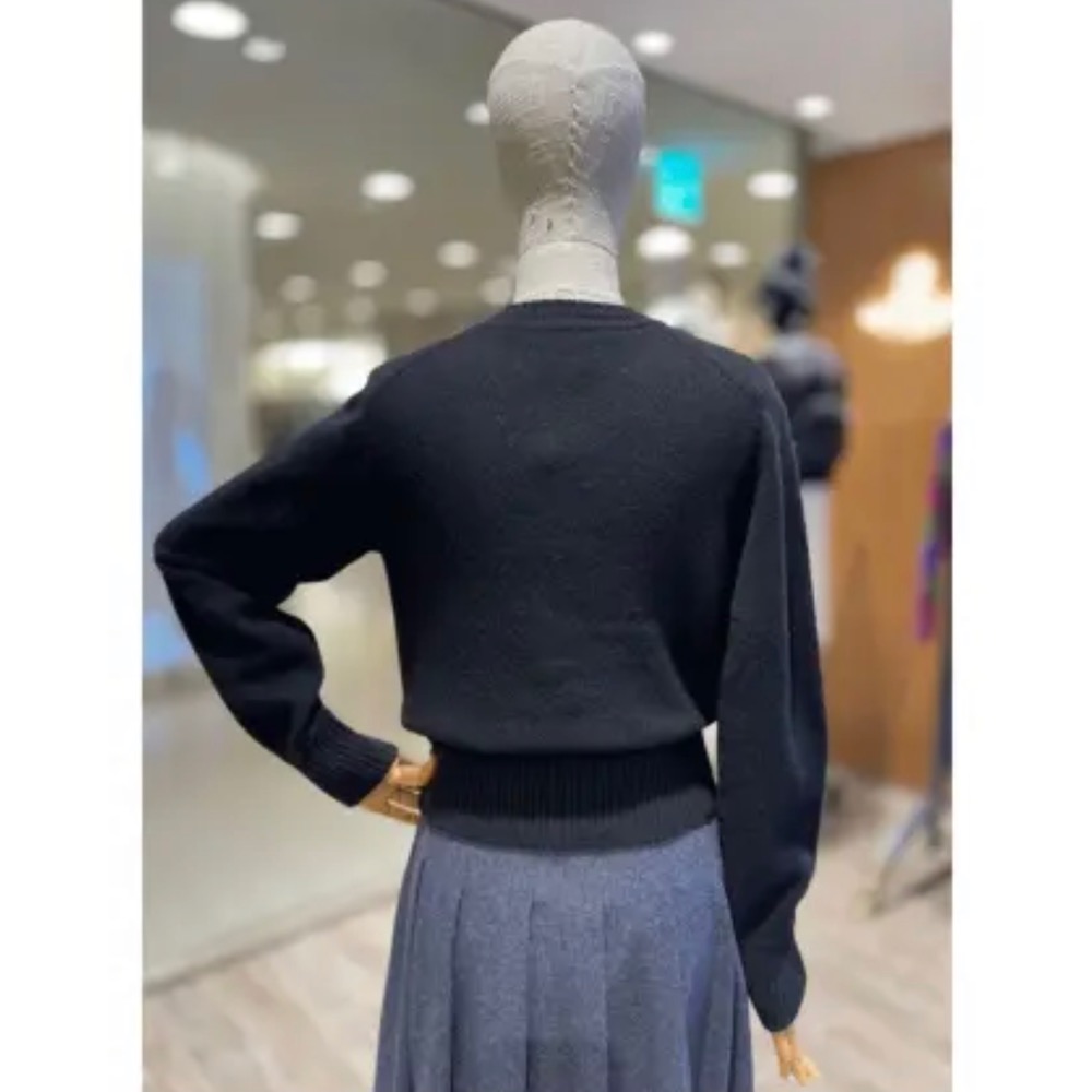 氣質系針織衫Vivienne Westwood 上衣 土星提花修身針織 吸睛撞色！日常氛圍感穿搭 時尚羊毛圓領套頭針織毛-細節圖11