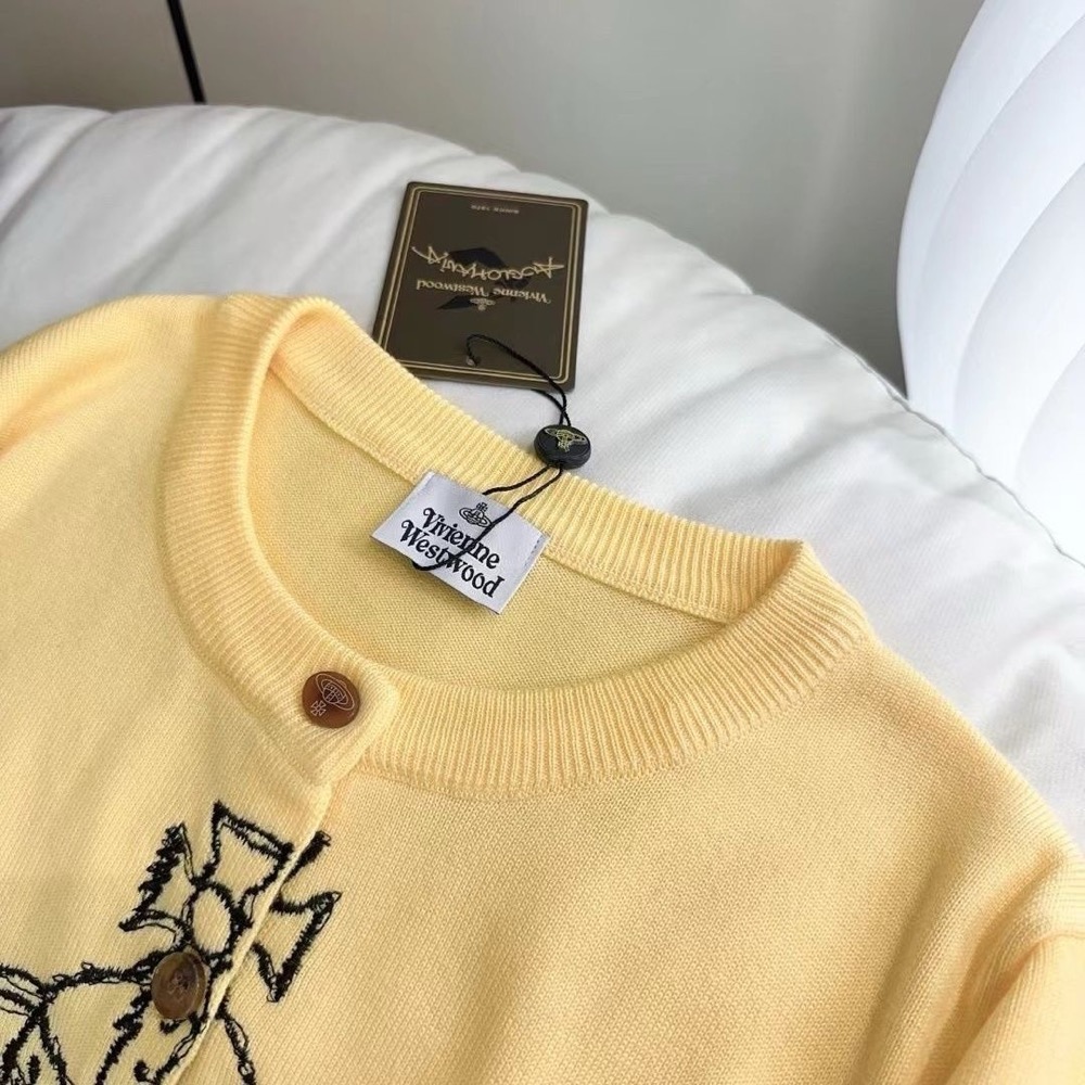 Vivienne Westwood 針織外套 小外套  經典土星標識 別緻的塗鴉藝術 實穿百搭的針織開襟衫！  一個源自-細節圖6