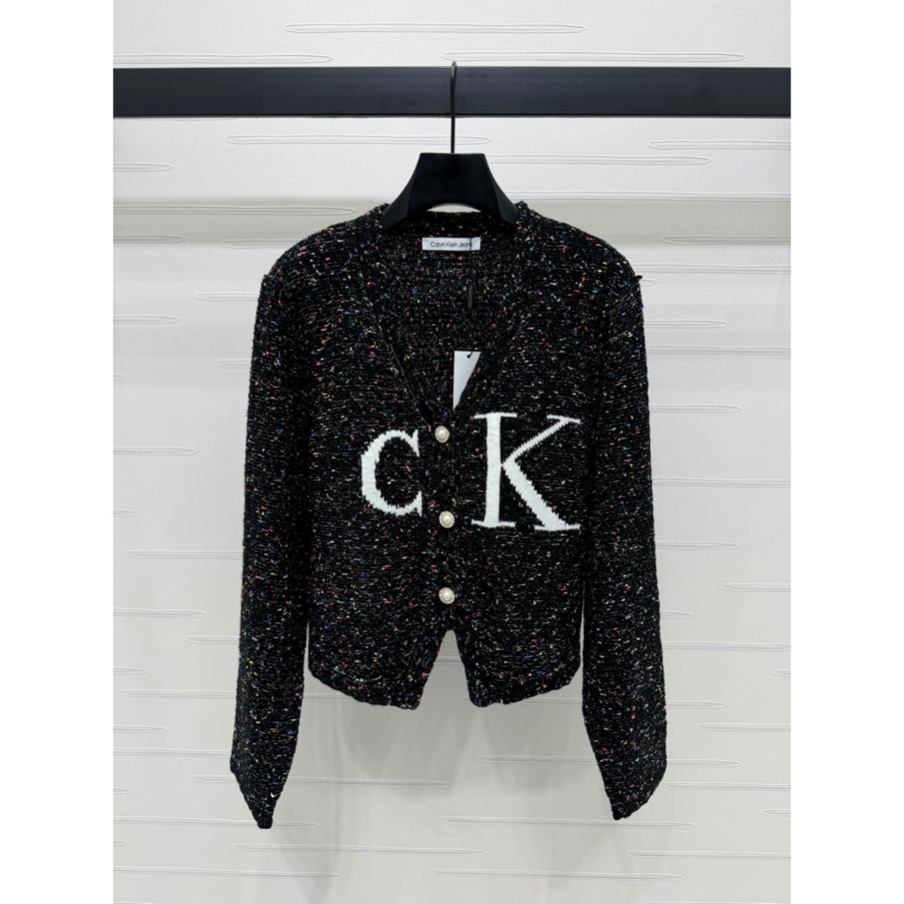 CK修身外套 結子紗V領針織外套 復古立體彩色結子紗線 重工高密的編織工藝 下擺V口設計顯得不再千篇一律，超有氣質超好看-細節圖6