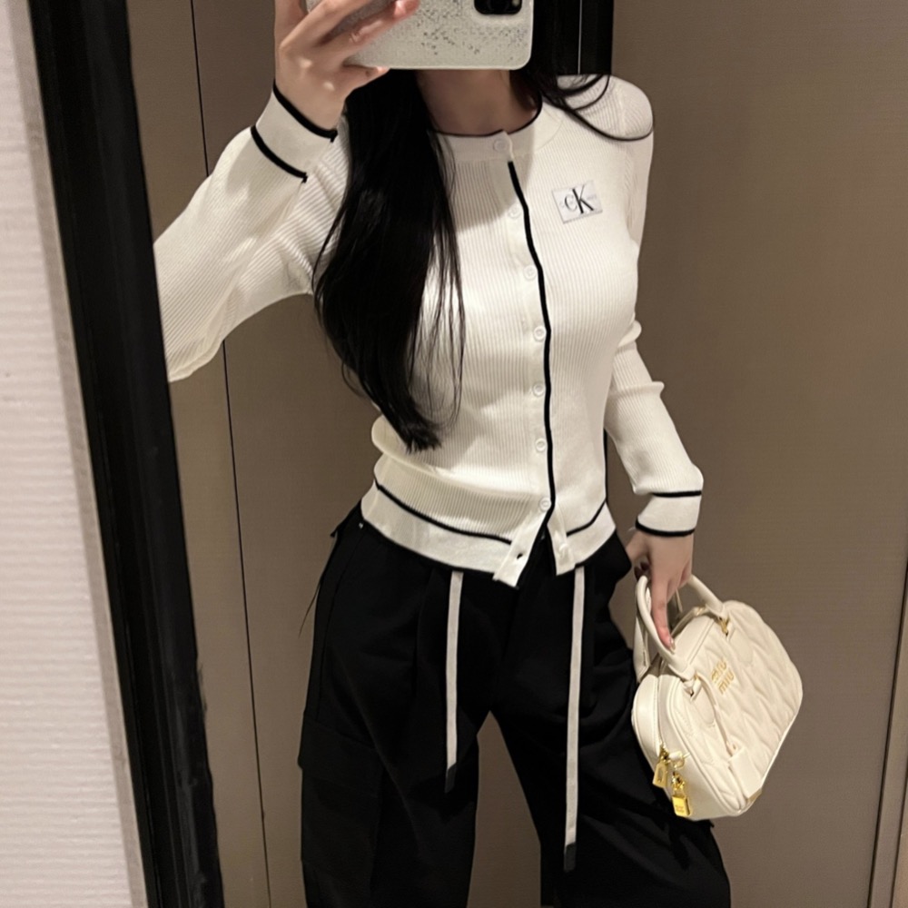 CK針織衫 修身針織小外套 上衣 開襟衫 基礎款百搭 永不退流行的不敗單品-細節圖6
