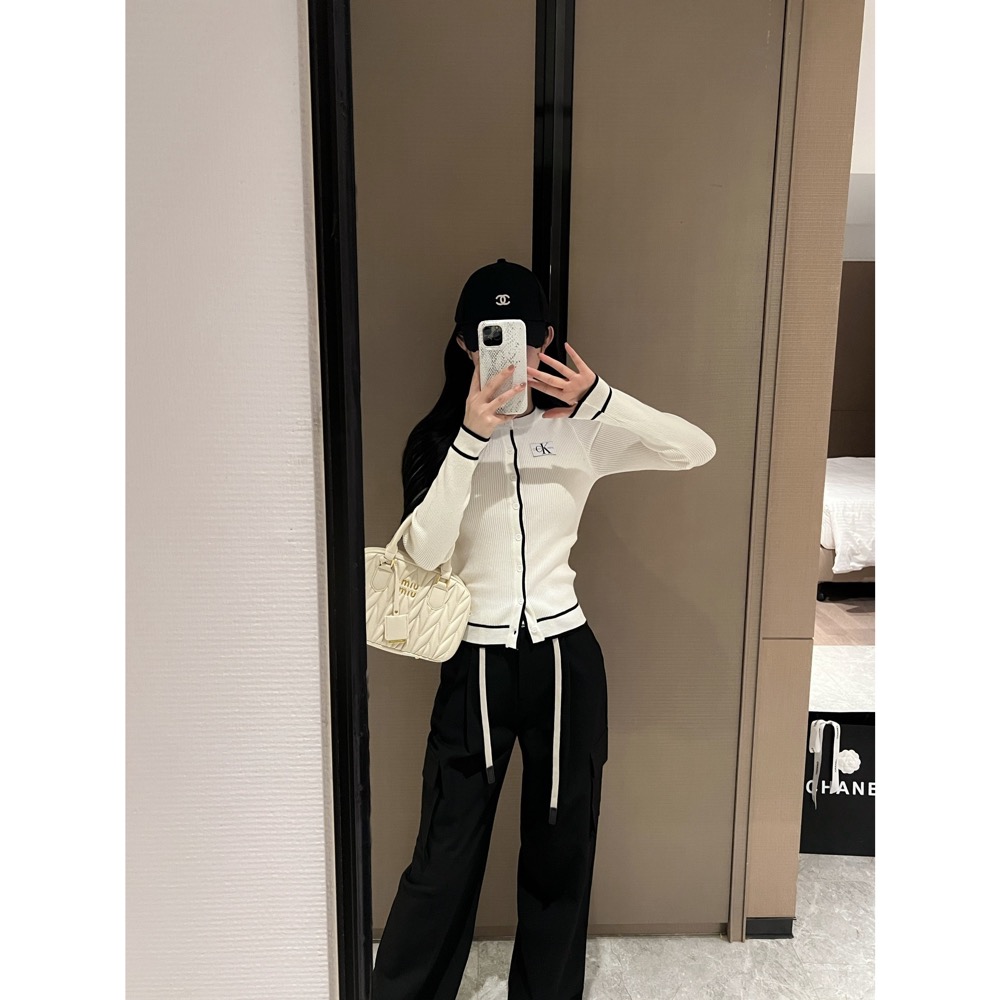 CK針織衫 修身針織小外套 上衣 開襟衫 基礎款百搭 永不退流行的不敗單品-細節圖8