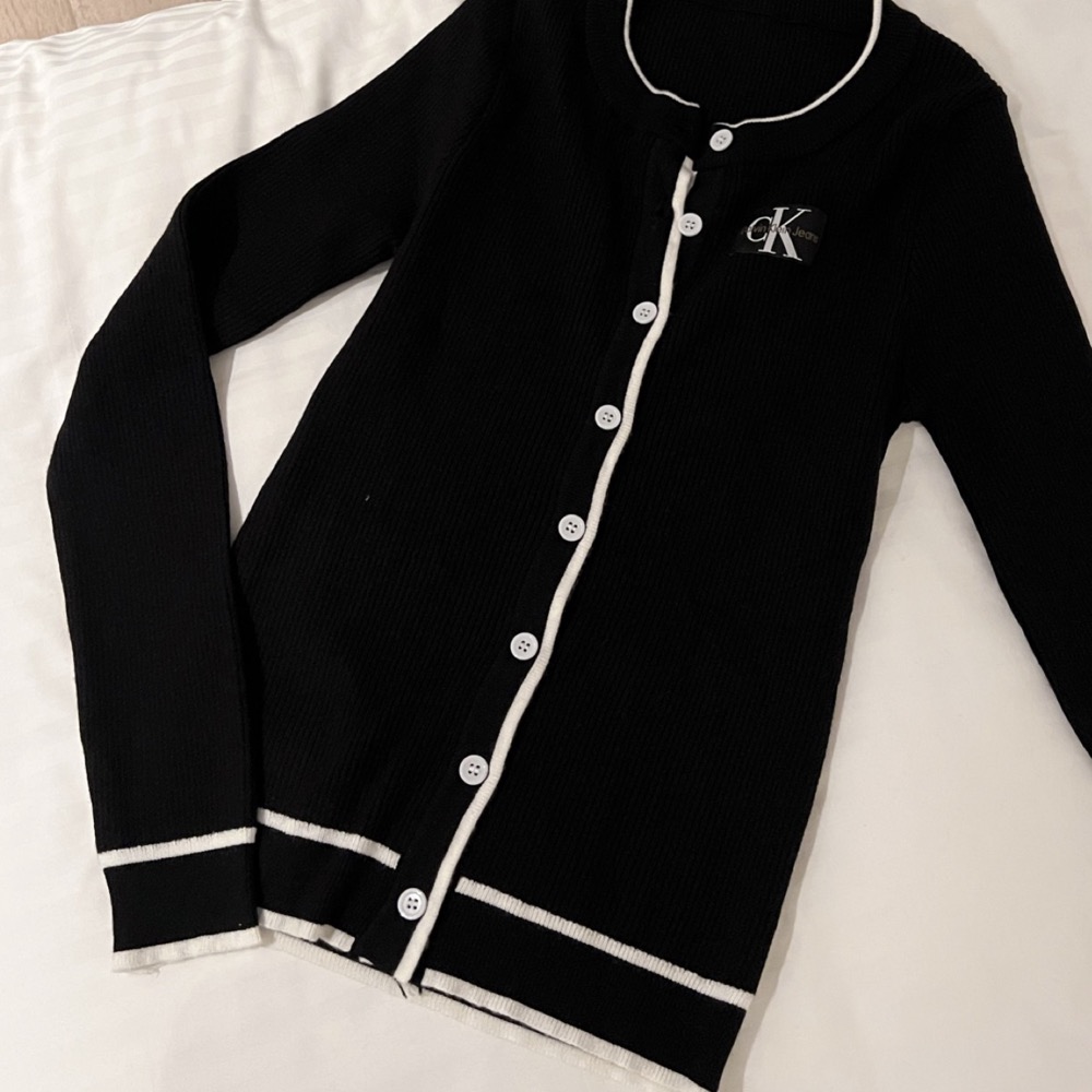 CK針織衫 修身針織小外套 上衣 開襟衫 基礎款百搭 永不退流行的不敗單品-細節圖9