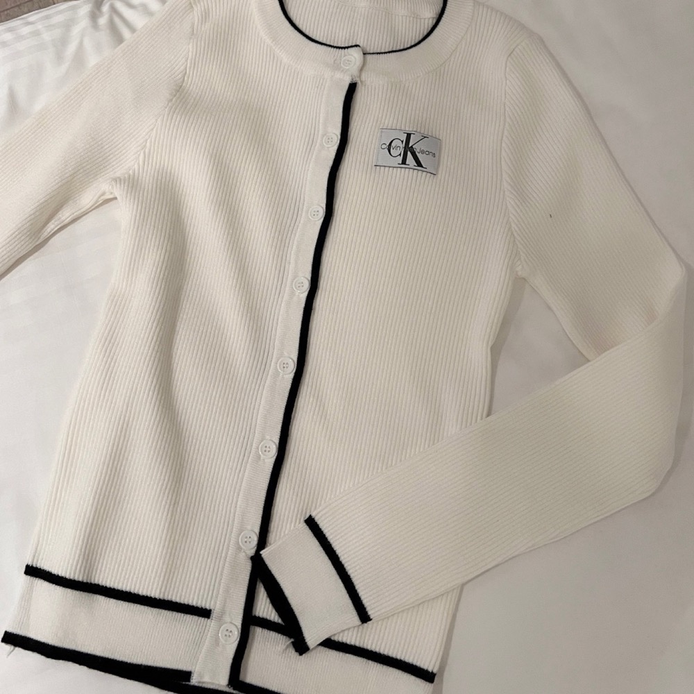 CK針織衫 修身針織小外套 上衣 開襟衫 基礎款百搭 永不退流行的不敗單品-細節圖10