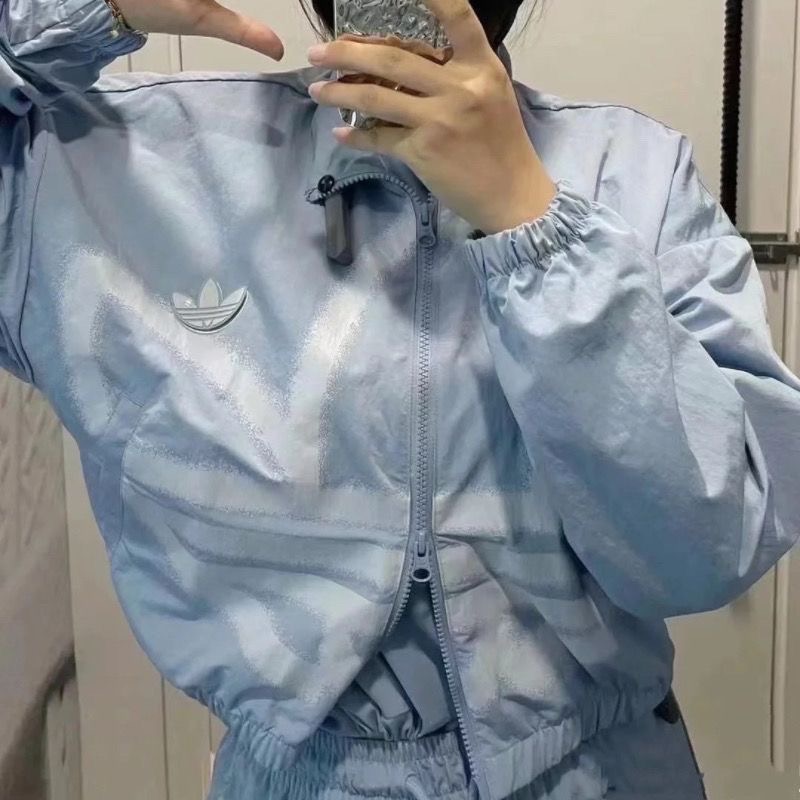 Adidas 風衣外套 夾克 防曬防風外套 魔術貼LOGO徽標高腰 休閒運動立領 短款修身顯瘦 永不退流行的  XS 、-細節圖6